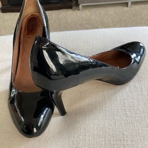 Corso Comp black pumps. 11-M